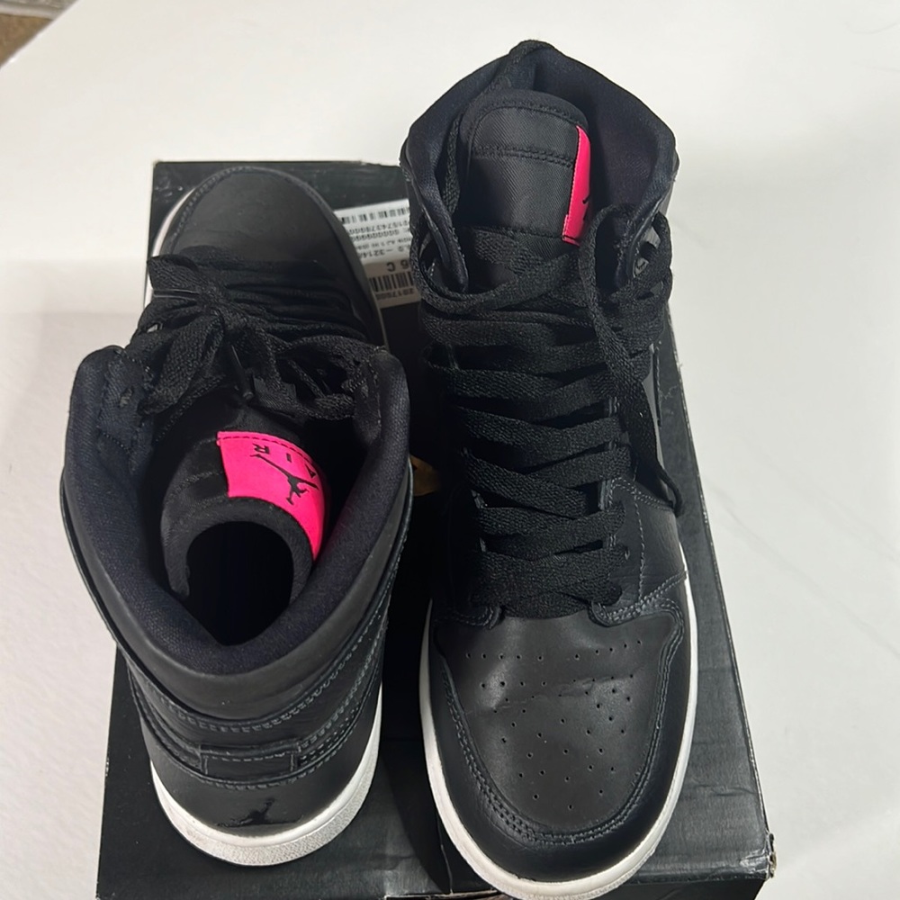 Jordan retro